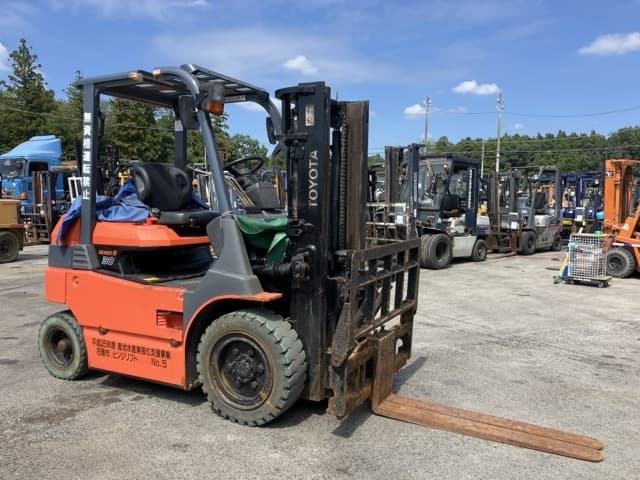 Battery Forklift — Auction (lot 8456-2059)