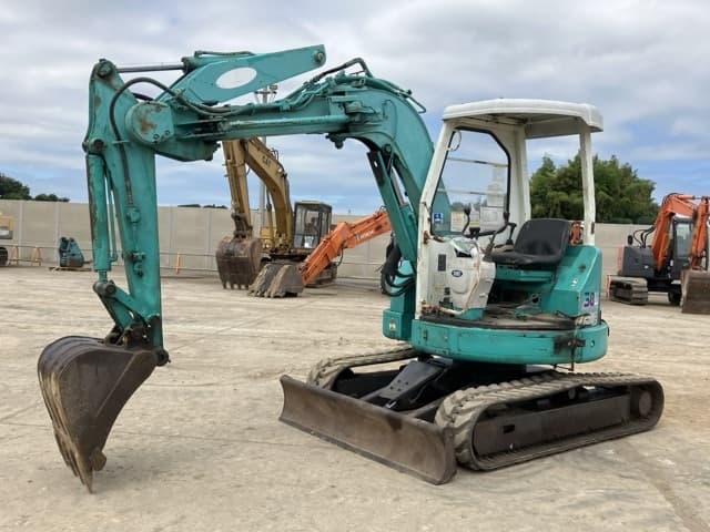 MINI EXCAVATOR — Auction (lot 8456-206)