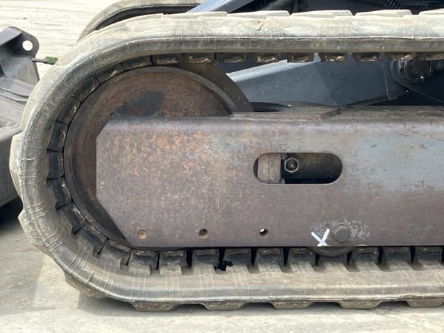 MINI EXCAVATOR — Auction (lot 8456-206)