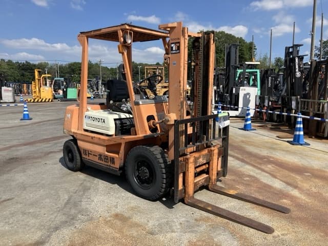 Forklift — Auction (lot 8456-2061)