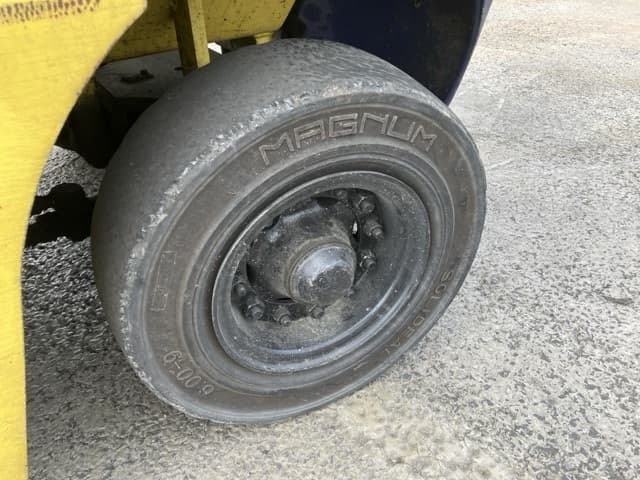 Forklift — Auction (lot 8456-2062)