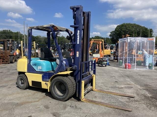 Forklift — Auction (lot 8456-2063)