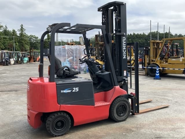 Battery Forklift — Auction (lot 8456-2068)