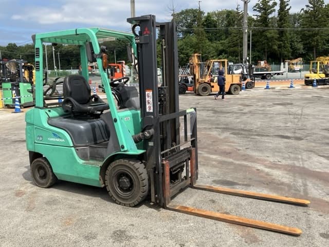 Forklift — Auction (lot 8456-2069)