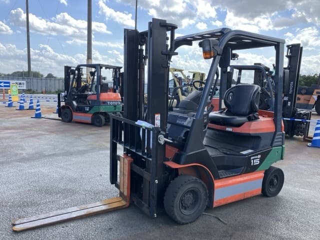 Battery Forklift — Auction (lot 8456-2072)