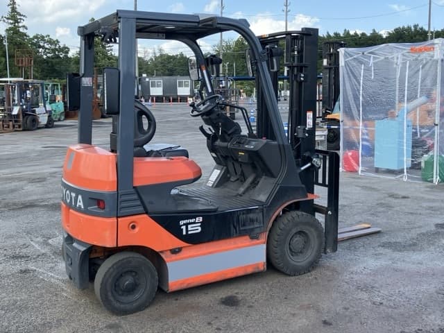 Battery Forklift — Auction (lot 8456-2073)
