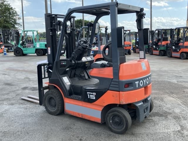 Battery Forklift — Auction (lot 8456-2074)