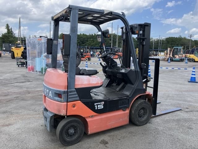 Battery Forklift — Auction (lot 8456-2075)
