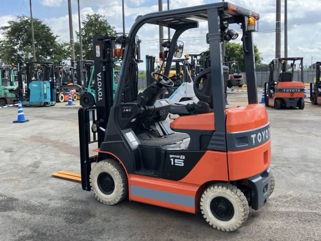 Battery Forklift — Auction (lot 8456-2076)