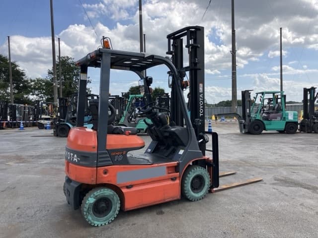 Battery Forklift — Auction (lot 8456-2078)