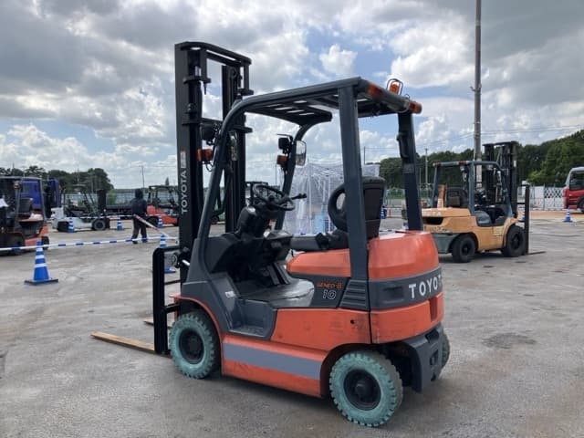 Battery Forklift — Auction (lot 8456-2078)