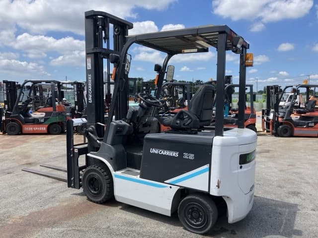 Battery Forklift — Auction (lot 8456-2079)
