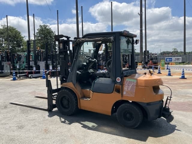 Forklift — Auction (lot 8456-2083)