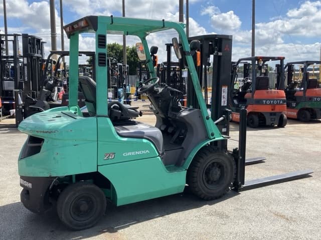 Forklift — Auction (lot 8456-2085)