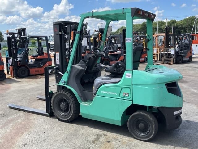 Forklift — Auction (lot 8456-2085)