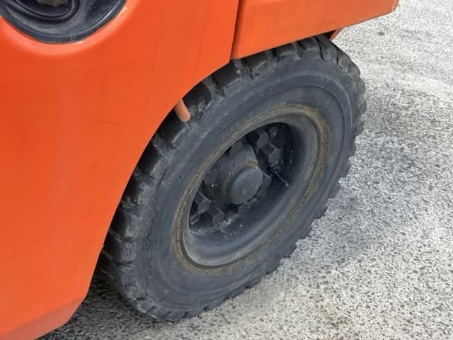 Forklift — Auction (lot 8456-2086)