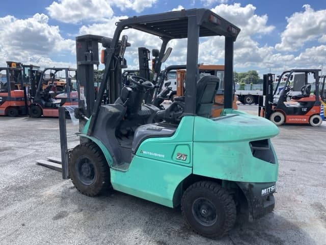 Forklift — Auction (lot 8456-2087)