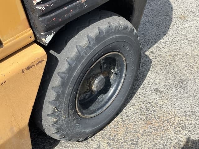 Forklift — Auction (lot 8456-2088)