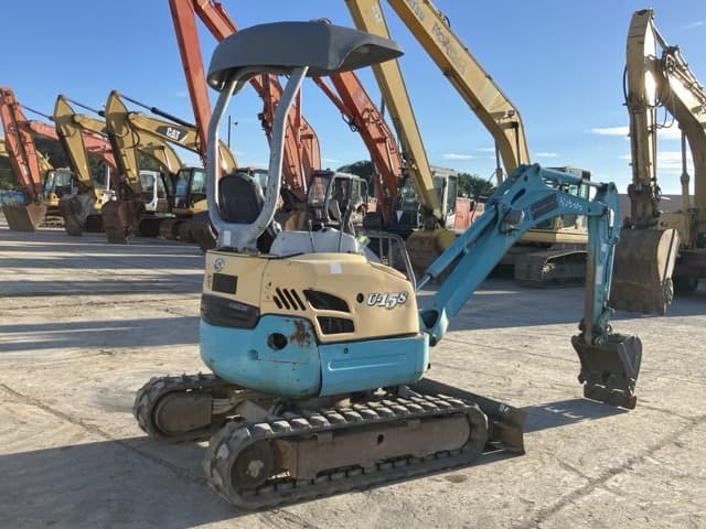 MINI EXCAVATOR — Auction (lot 8456-209)