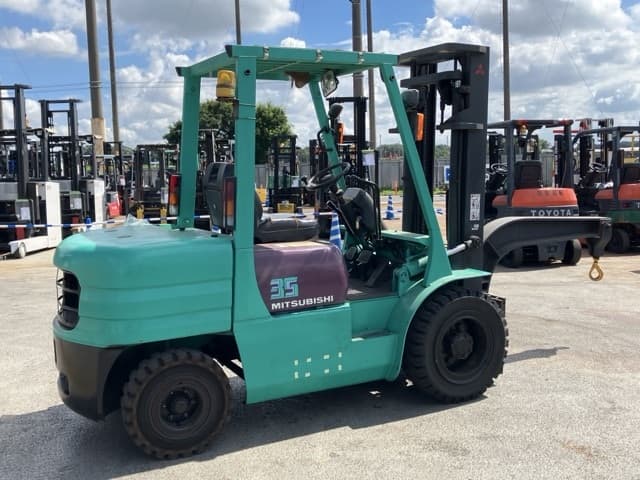 Forklift — Auction (lot 8456-2090)