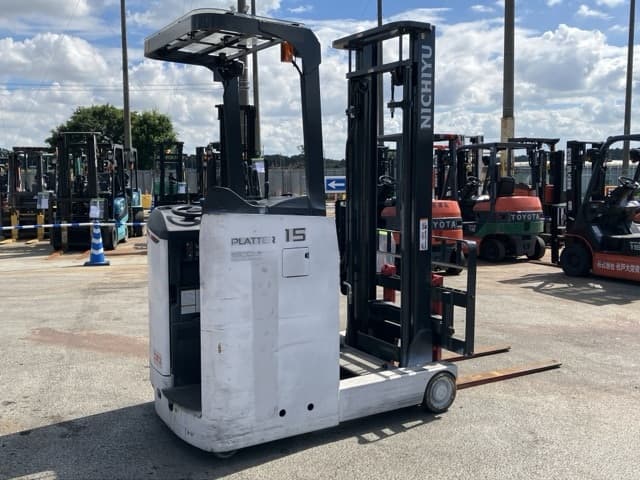 Reach Forklift — Auction (lot 8456-2091)