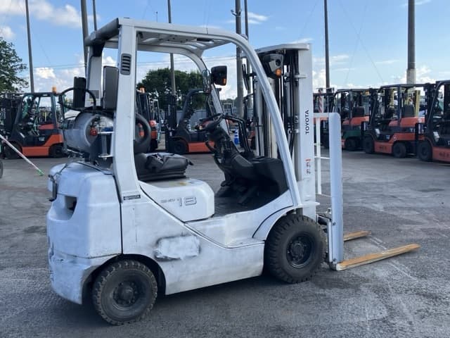 Forklift — Auction (lot 8456-2092)