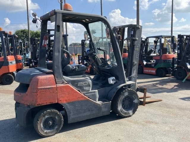 Forklift — Auction (lot 8456-2095)