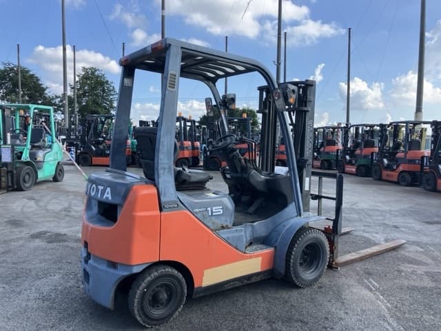 Forklift — Auction (lot 8456-2096)