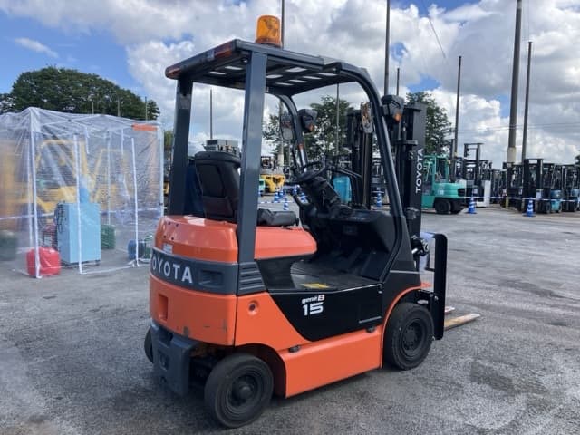 Battery Forklift — Auction (lot 8456-2098)