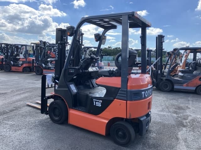 Battery Forklift — Auction (lot 8456-2098)