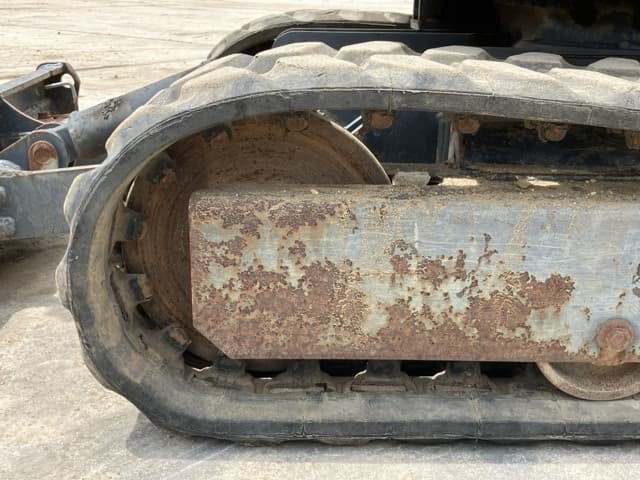 MINI EXCAVATOR — Auction (lot 8456-21)
