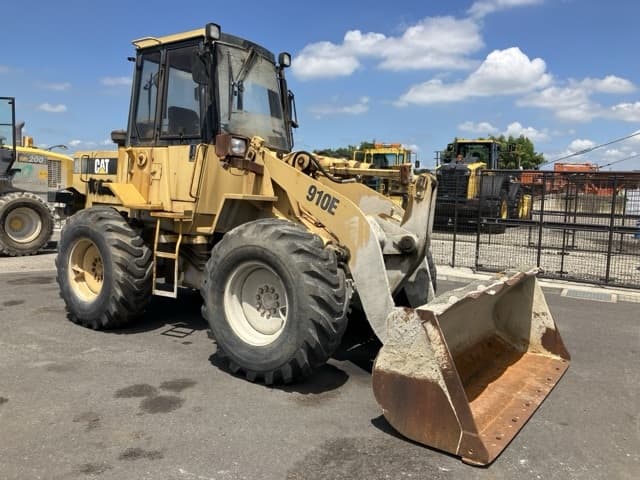 WHEEL LOADER — Auction (lot 8456-210)