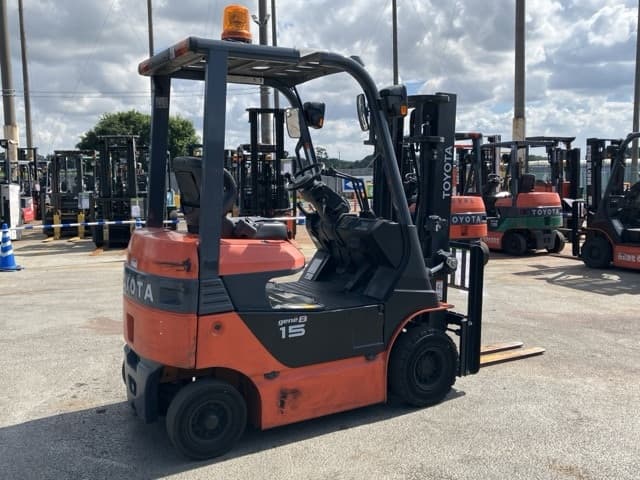 Battery Forklift — Auction (lot 8456-2100)