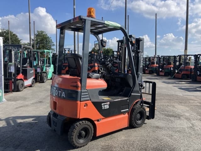 Battery Forklift — Auction (lot 8456-2102)