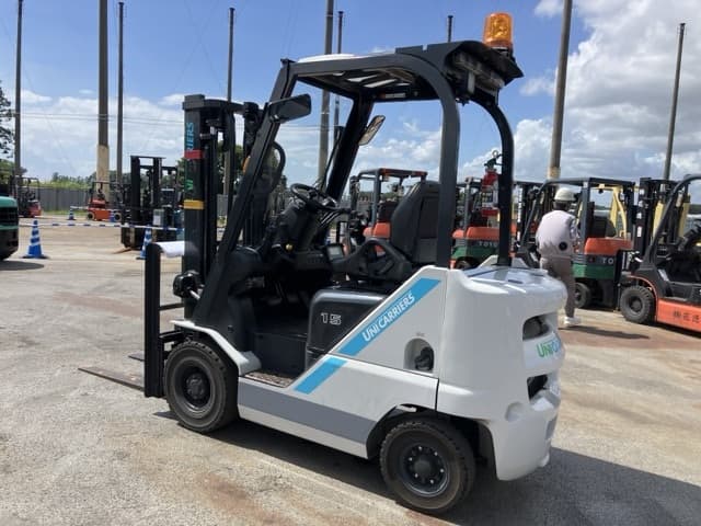 Forklift — Auction (lot 8456-2104)