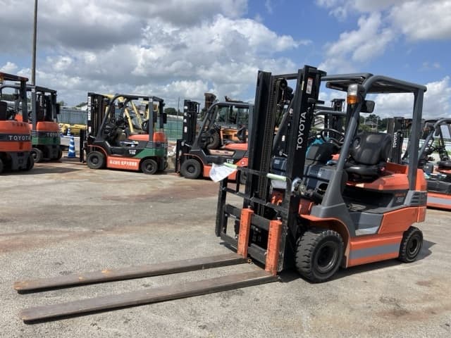 Battery Forklift — Auction (lot 8456-2106)