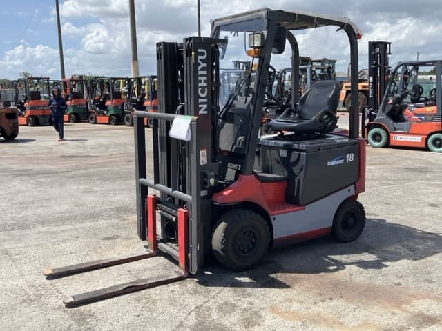 Battery Forklift — Auction (lot 8456-2108)