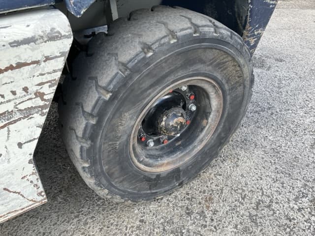 Forklift — Auction (lot 8456-2112)