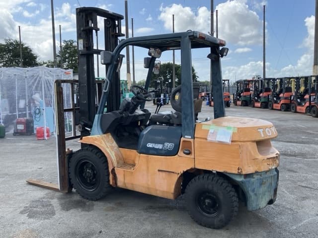 Forklift — Auction (lot 8456-2115)