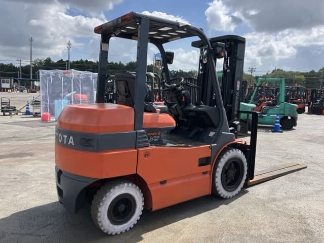 Battery Forklift — Auction (lot 8456-2116)
