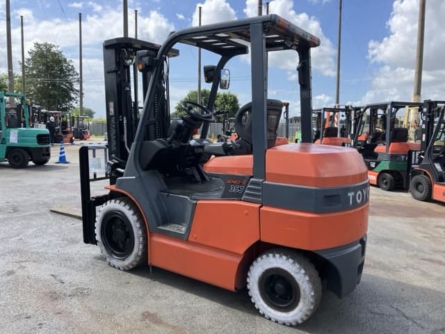 Battery Forklift — Auction (lot 8456-2116)