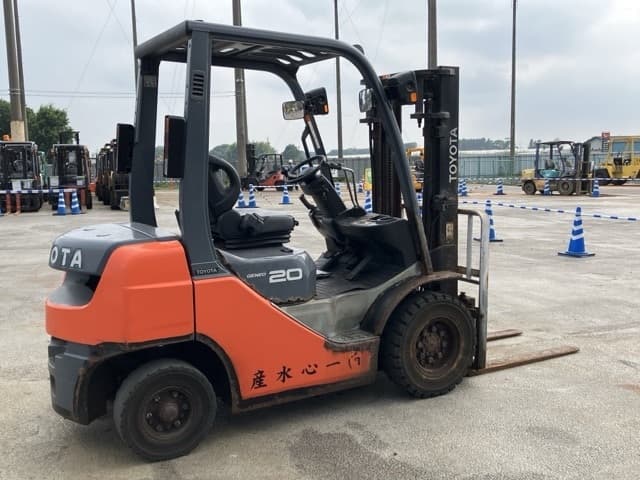 Forklift — Auction (lot 8456-2118)