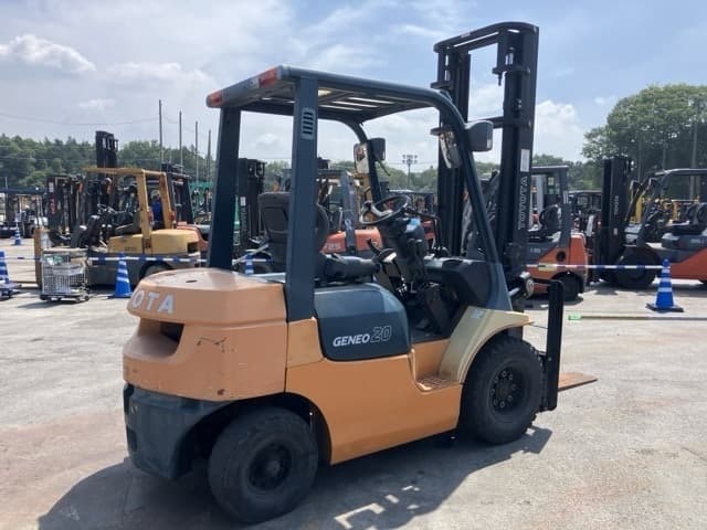 Forklift — Auction (lot 8456-2121)