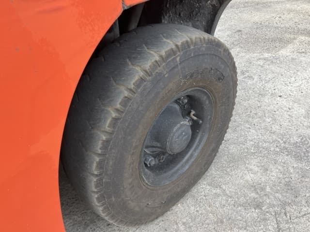 Forklift — Auction (lot 8456-2127)