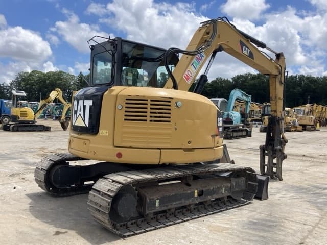 EXCAVATOR — Auction (lot 8456-213)