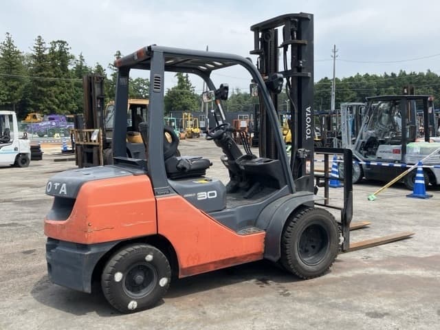 Forklift — Auction (lot 8456-2130)