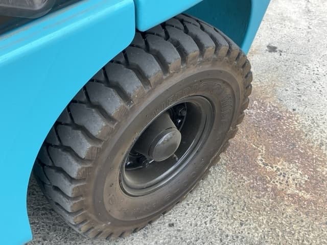Forklift — Auction (lot 8456-2133)
