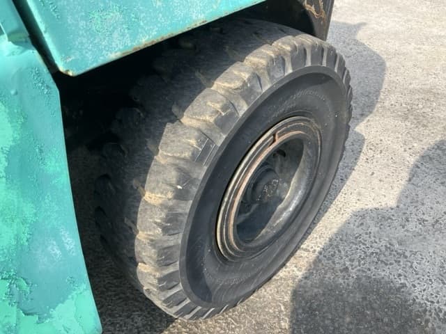 Forklift — Auction (lot 8456-2135)