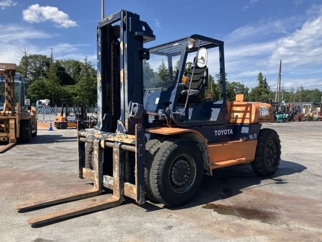 Forklift — Auction (lot 8456-2139)