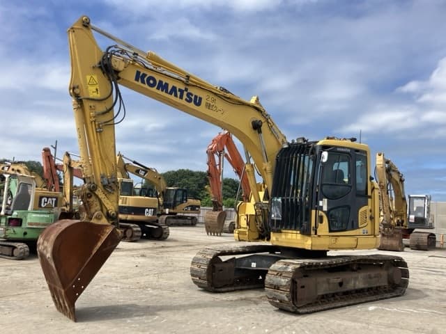 EXCAVATOR — Auction (lot 8456-214)